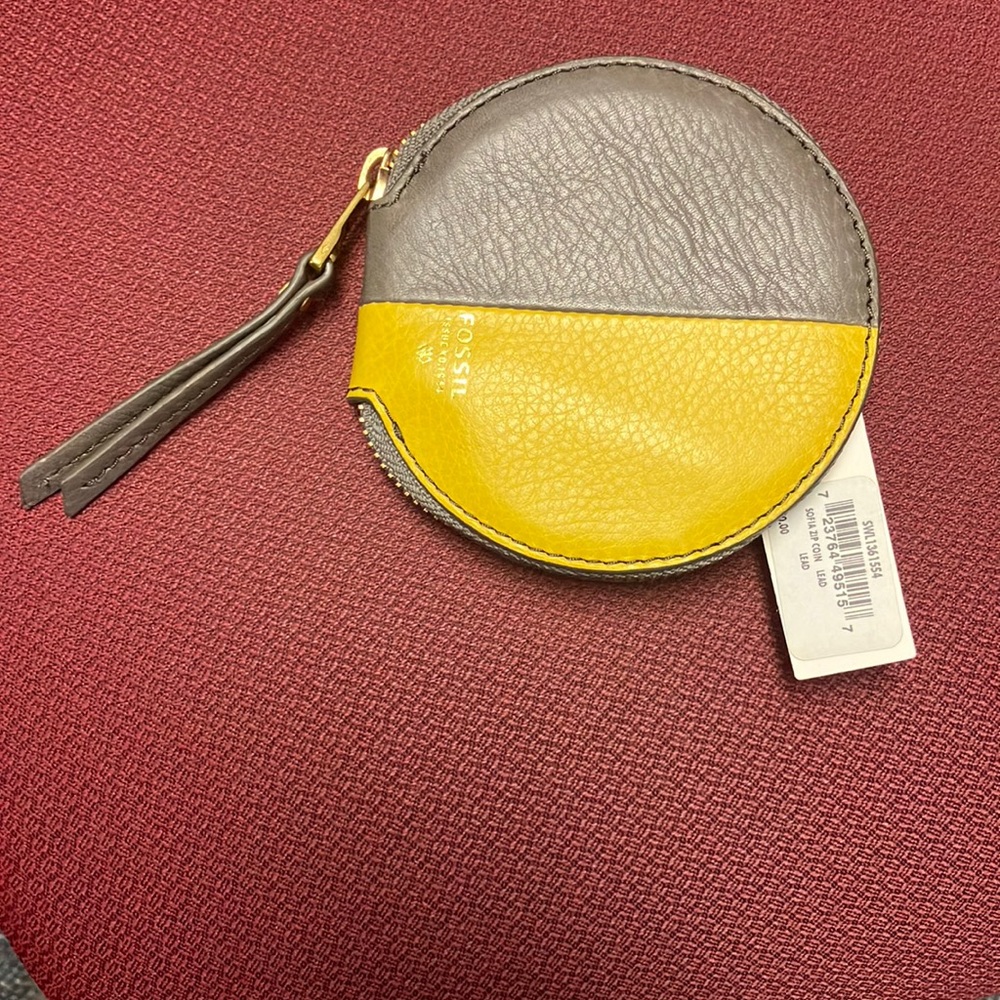 COPY - NWT Fossil leather mod small change purse